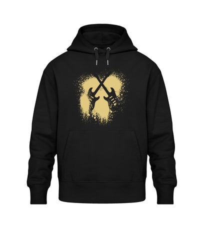 Schwarzer Oversize Hoodie Unisex für Frauen und Männer bedruckt mit dem Design der Roger Rockawoo Kollektion Tooo many Guitars