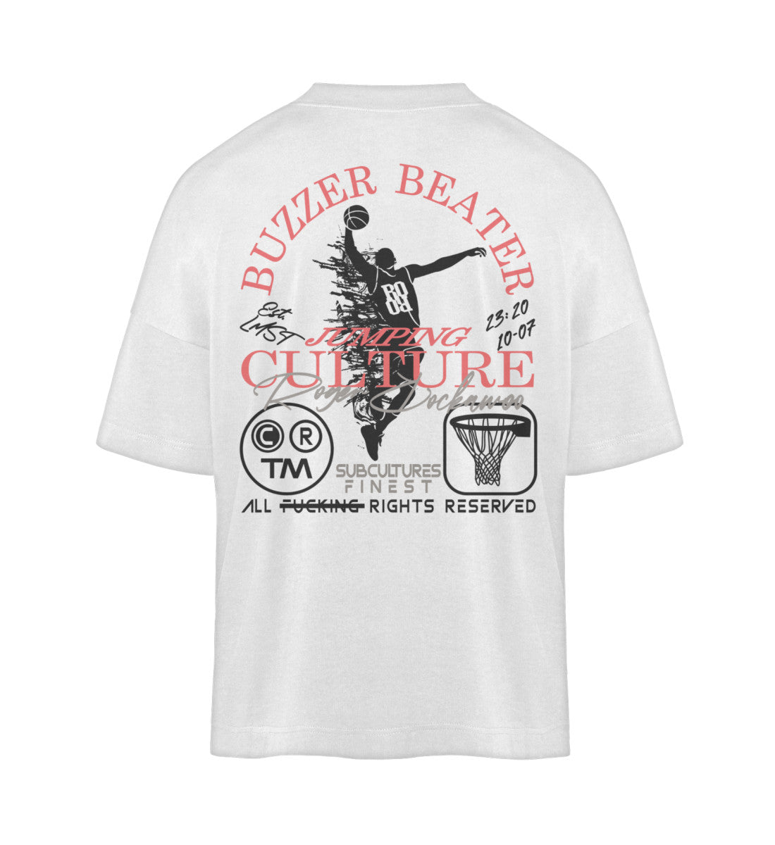 Weißes T-Shirt Unisex Oversize Fit für Frauen und Männer bedruckt mit dem Design der Roger Rockawoo Kollektion Basketball Buzzer Beater