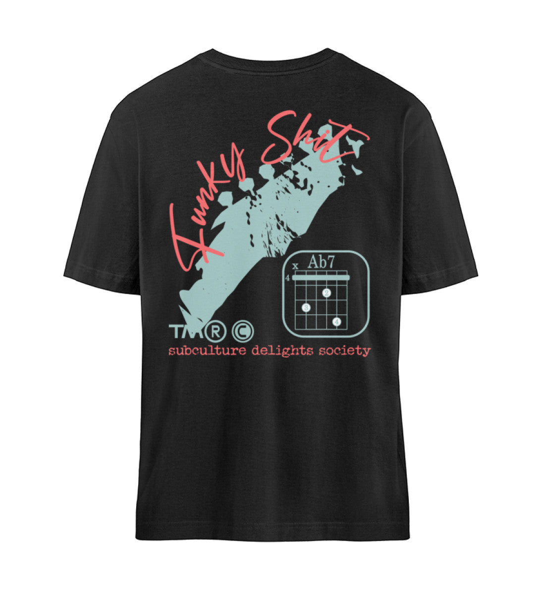 Schwarzes T-Shirt Unisex Relaxed Fit für Frauen und Männer bedruckt mit dem Design der Roger Rockawoo Clothing Kollektion Guitar Funky Shit