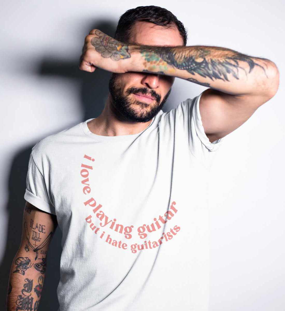T-Shirts Relaxed Fit für Frauen und Männer bedruckt mit Print Design der Love and Hate Edition im Roger Rockawoo Clothing Webstore Subcultures Finest White-3