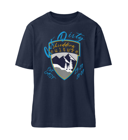 French Navy Blue T-Shirt im Relaxed Fit Unisex für Damen und Herren bedruckt mit Print Design der Freeride Get Dirty Collection von Roger Rockawoo Clothing