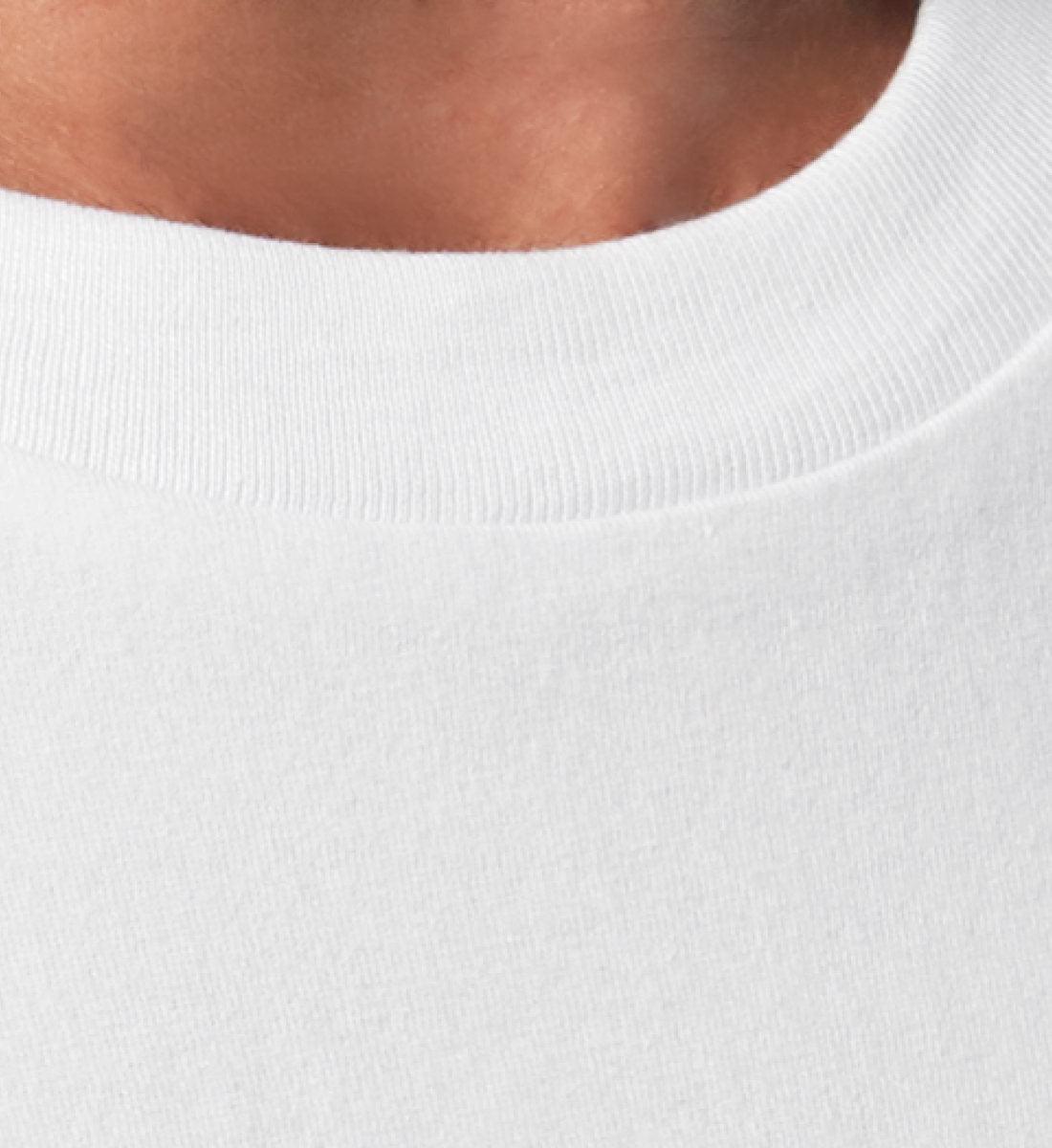 Weißes T-Shirt Unisex Damen und Herren bedruckt in schwarz mit Design der Downhill Upthrill Kollektion, einem Mountainbiker mit Hörnern der einen Berg hinunter fährt und dem Logo Schriftzug von Roger Rockawoo Clothing