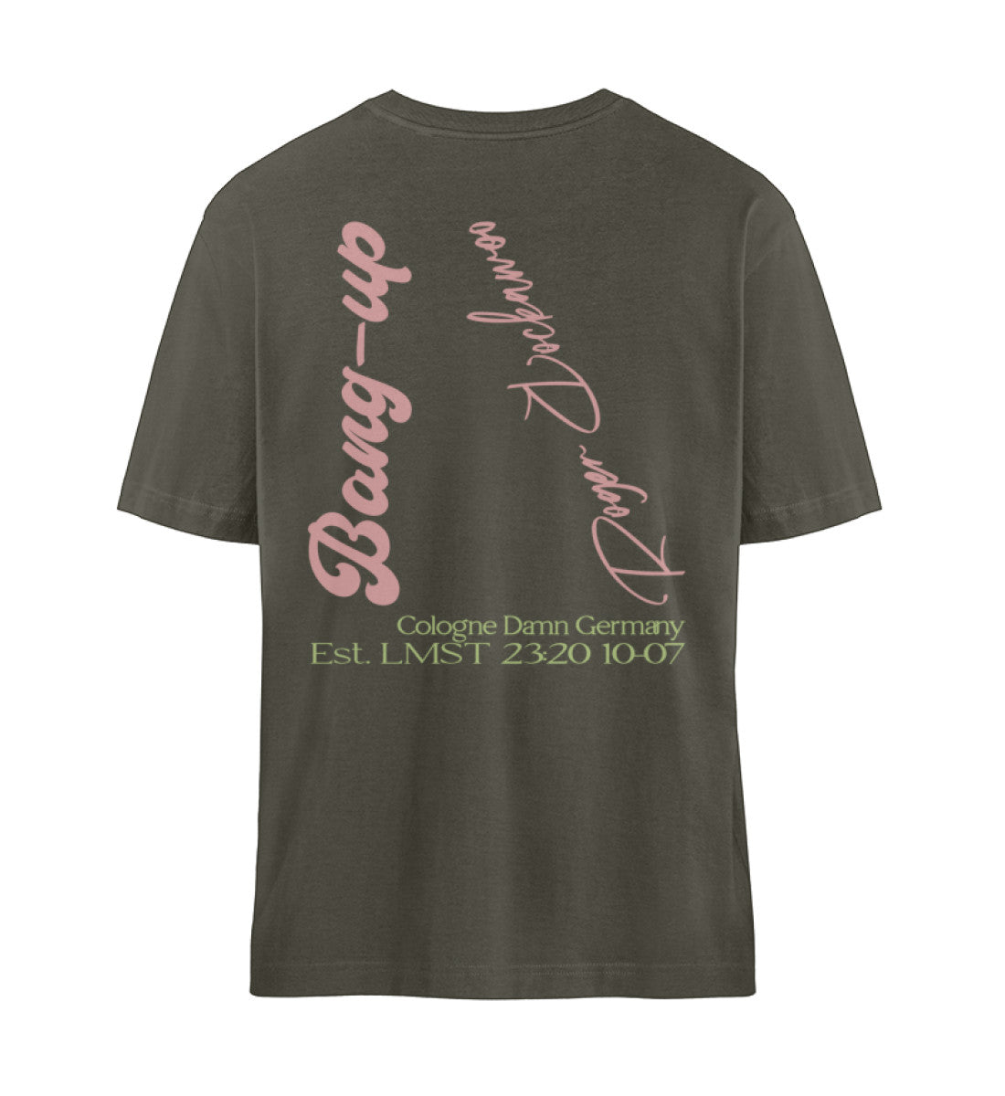 Khaki T-Shirt Unisex für Damen und Herren im Relaxed Fit rückseitig bedruckt in schwarz mit Design der Skateboard Bang Up Brain Kollektion und dem Logo Schriftzug von Roger Rockawoo Clothing