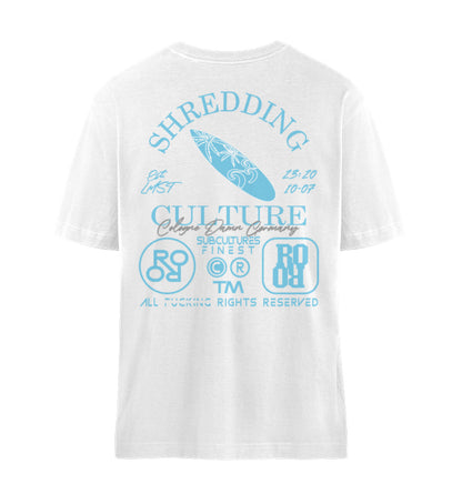 Weißes T-Shirt Unisex Relaxed Fit für Frauen und Männer bedruckt mit dem Design der Roger Rockawoo Kollektion surf shredding community