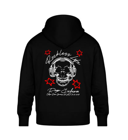 Schwarzer Oversize Hoodie Unisex für Damen und Herren bedruckt mit dem Design der Roger Rockawoo Kollektion Reckless Life Rocknroll Weekend