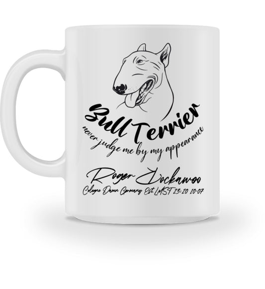 Weiße Tasse bedruckt mit dem Design der we are not alone Bullterrier Kollektion von Roger Rockawoo