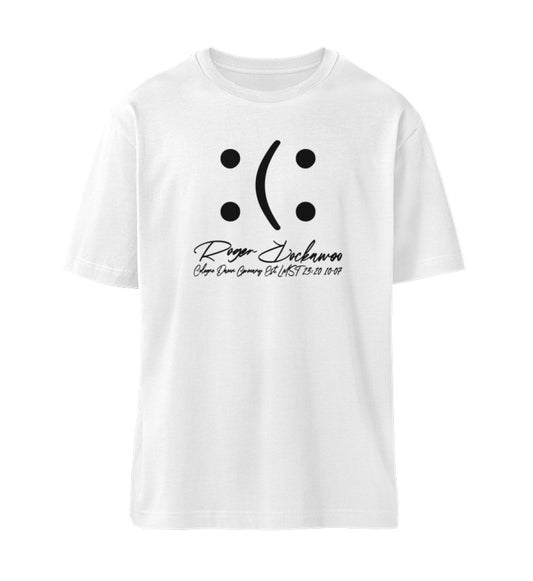 Weißes T-Shirt Unisex für Damen und Herren in schwarz bedruckt mit dem Designs der You Decide Kollektion und dem Logo Schriftzug von Roger Rockawoo Clothing